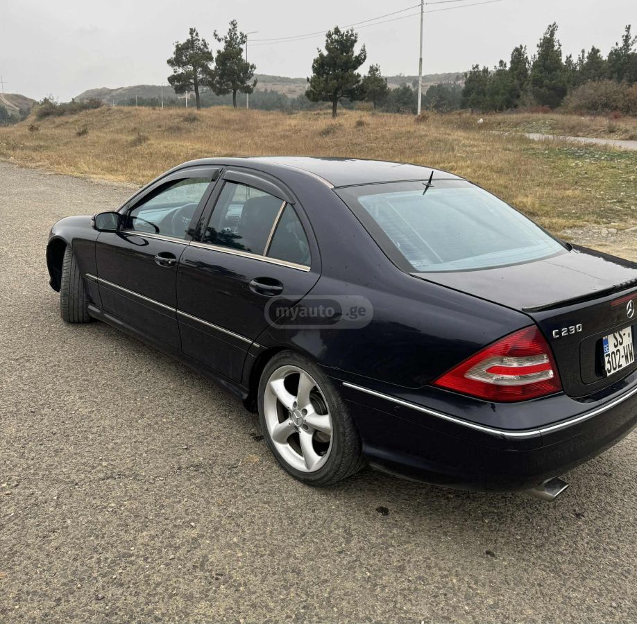 Mercedes-Benz C 230 2004 — photo 2