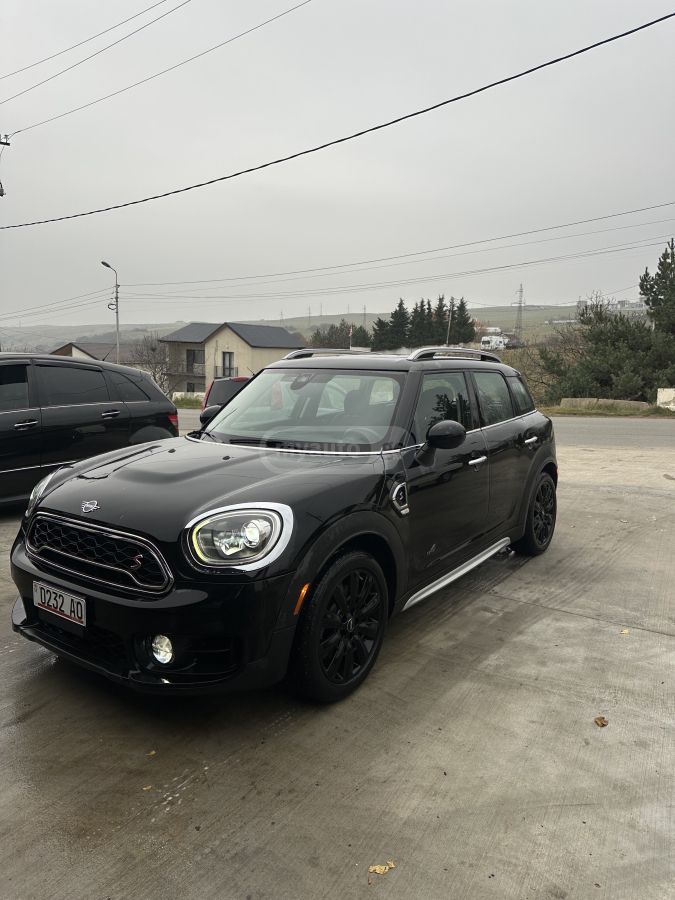 Mini Countryman 2018 — photo 2