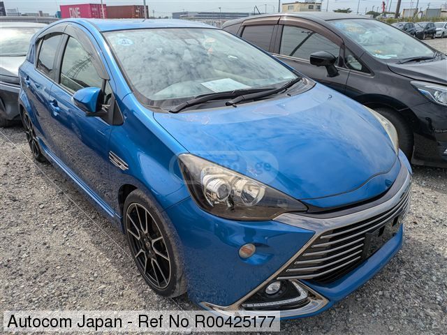 Toyota Aqua 2017 — photo 2