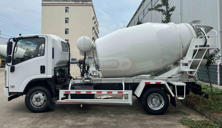 Isuzu NPR 8 2025 — photo 2