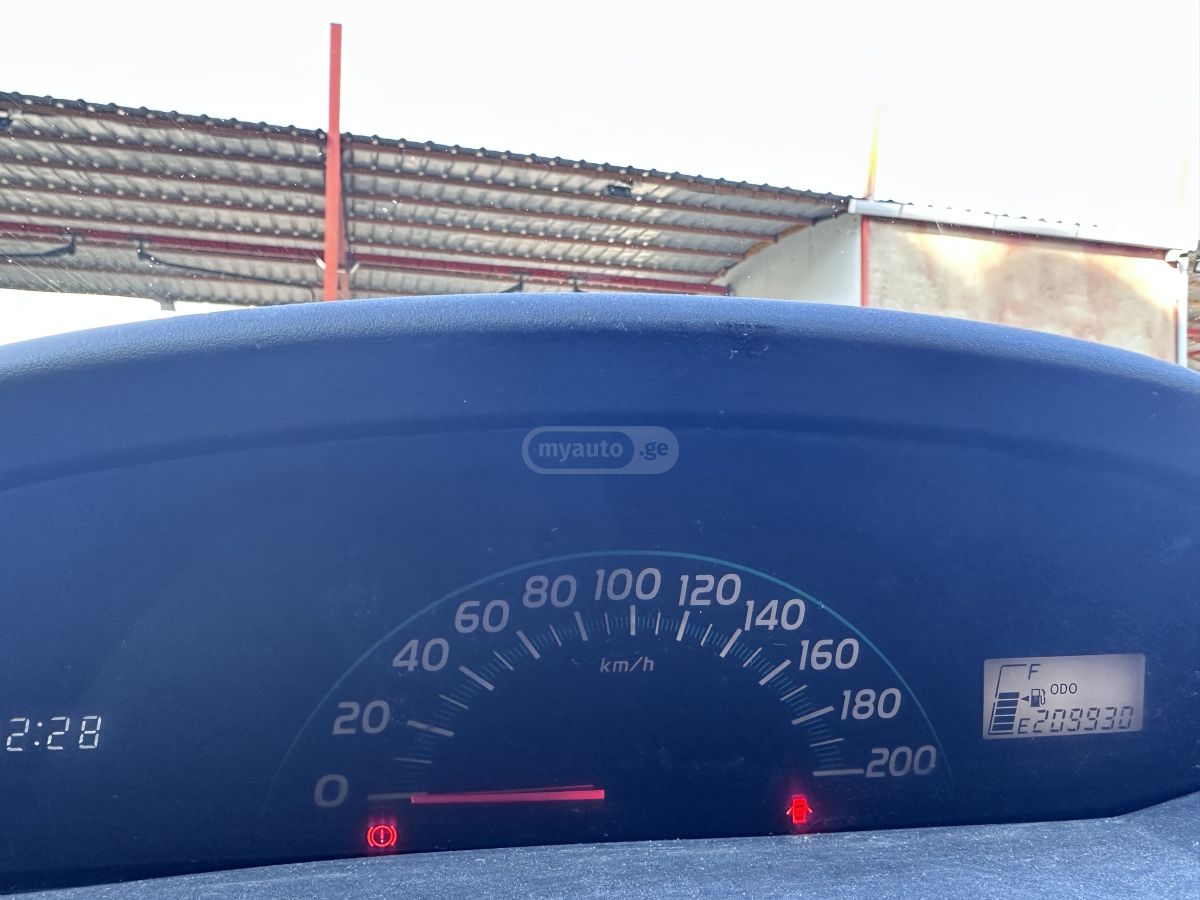 Toyota Yaris 2008 — photo 2