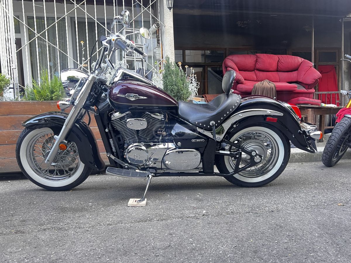 Suzuki Boulevard C50