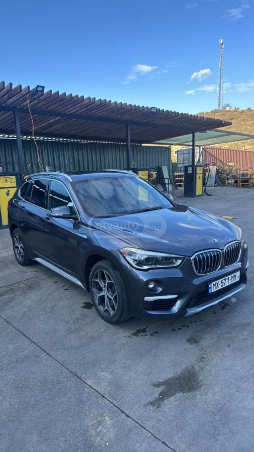BMW X1