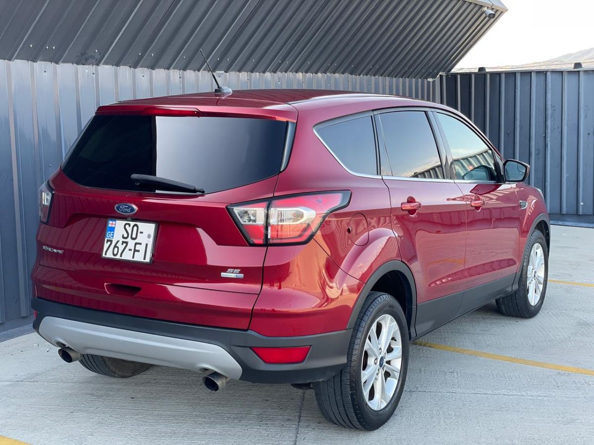 Ford Escape 2016 — photo 2