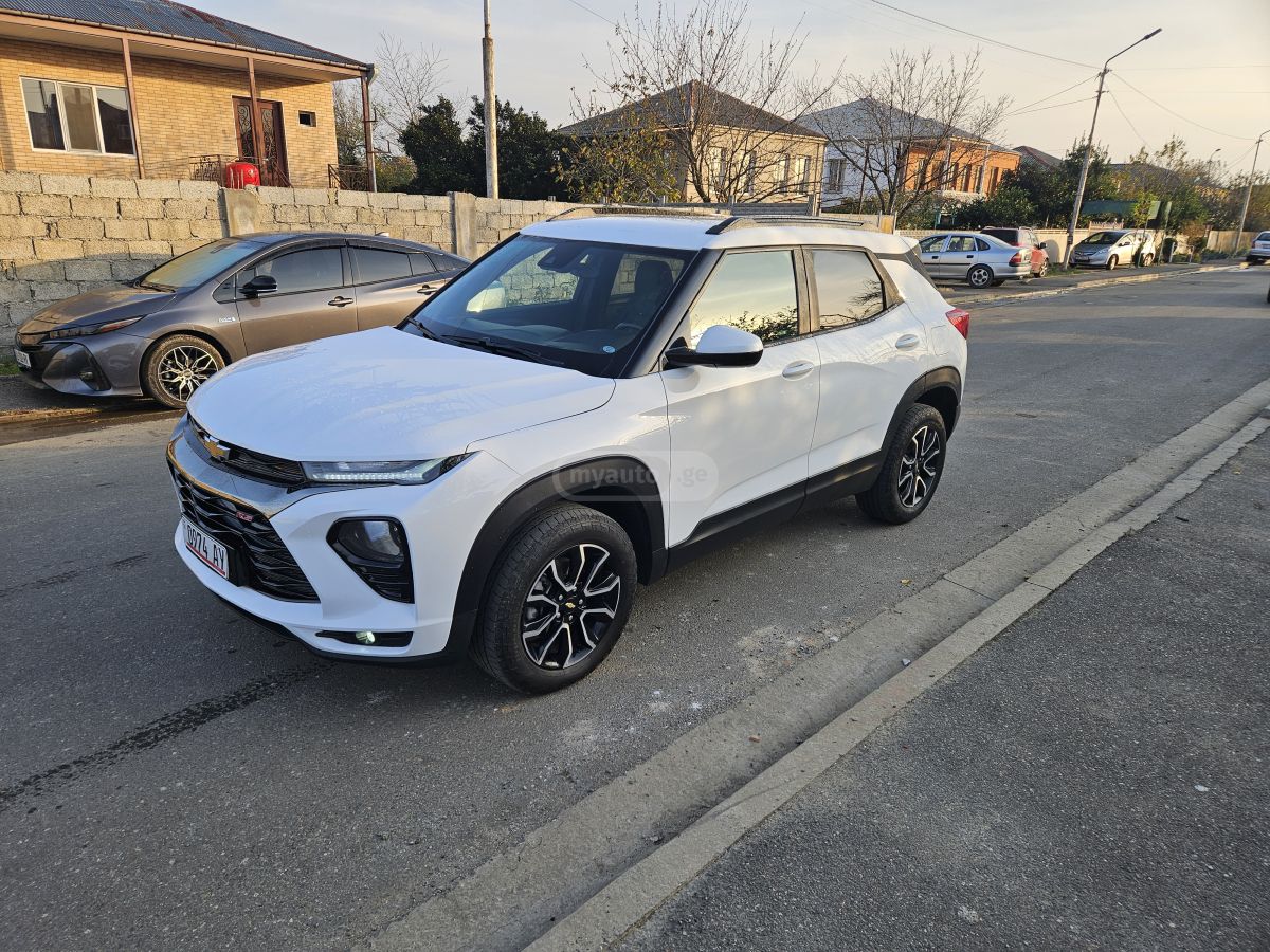 Chevrolet Trailblazer 2021 — photo 2
