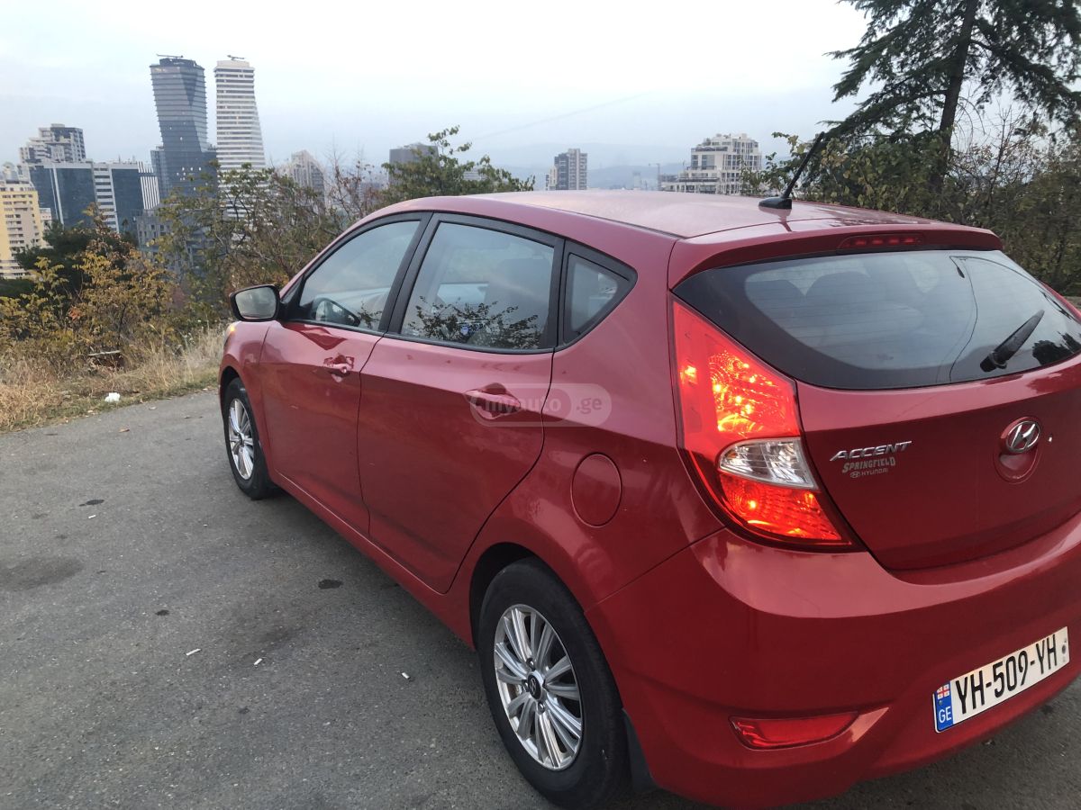 Hyundai Accent