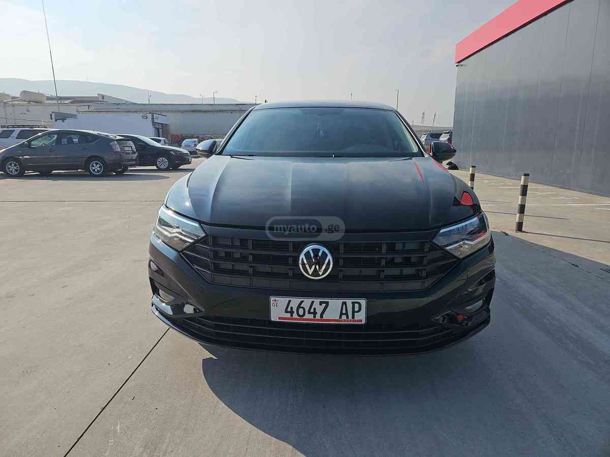 Volkswagen Jetta 2019 — photo 2