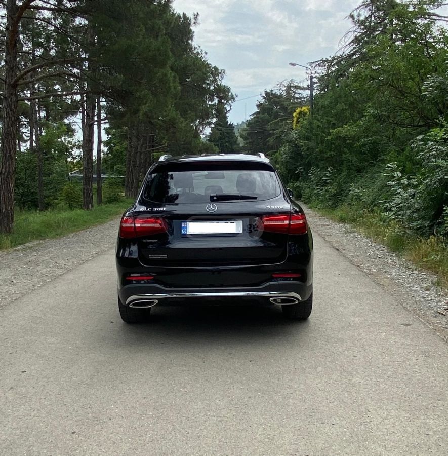 Mercedes-Benz GLC 300 2015 — photo 2