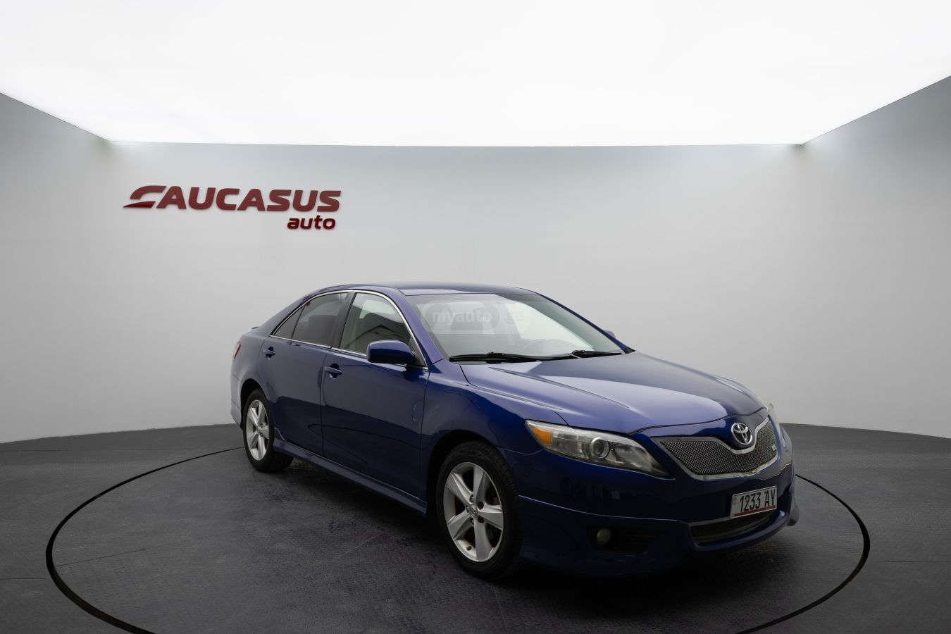 Toyota Camry 2011 — photo 2