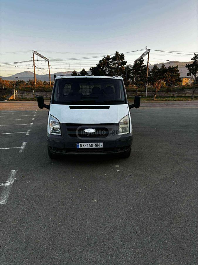 Ford Transit 2008 — photo 2