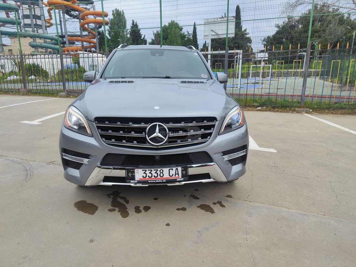 Mercedes-Benz ML 350 2015 — photo 2