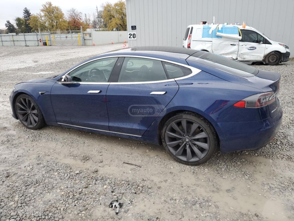 Tesla Model S 2017 — photo 2