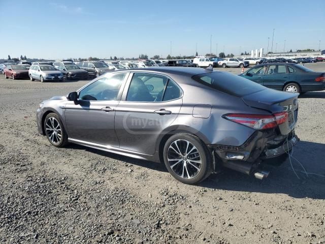 Toyota Camry 2019 — photo 2