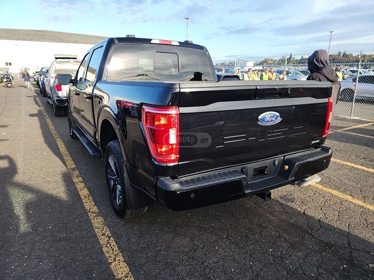 Ford F150 2023 — photo 2