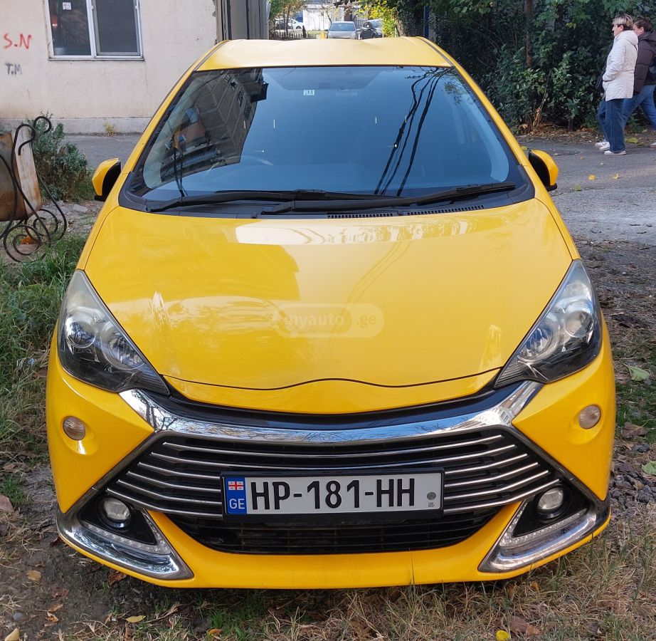Toyota Aqua 2015 — photo 2