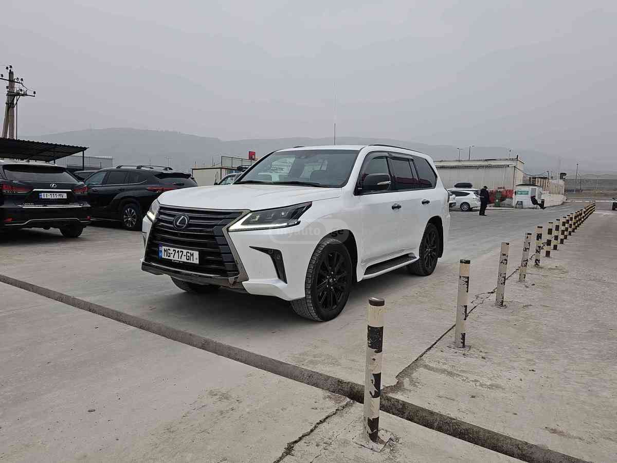 Lexus LX 450
