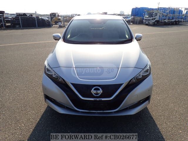 Nissan Leaf 2018 — photo 2