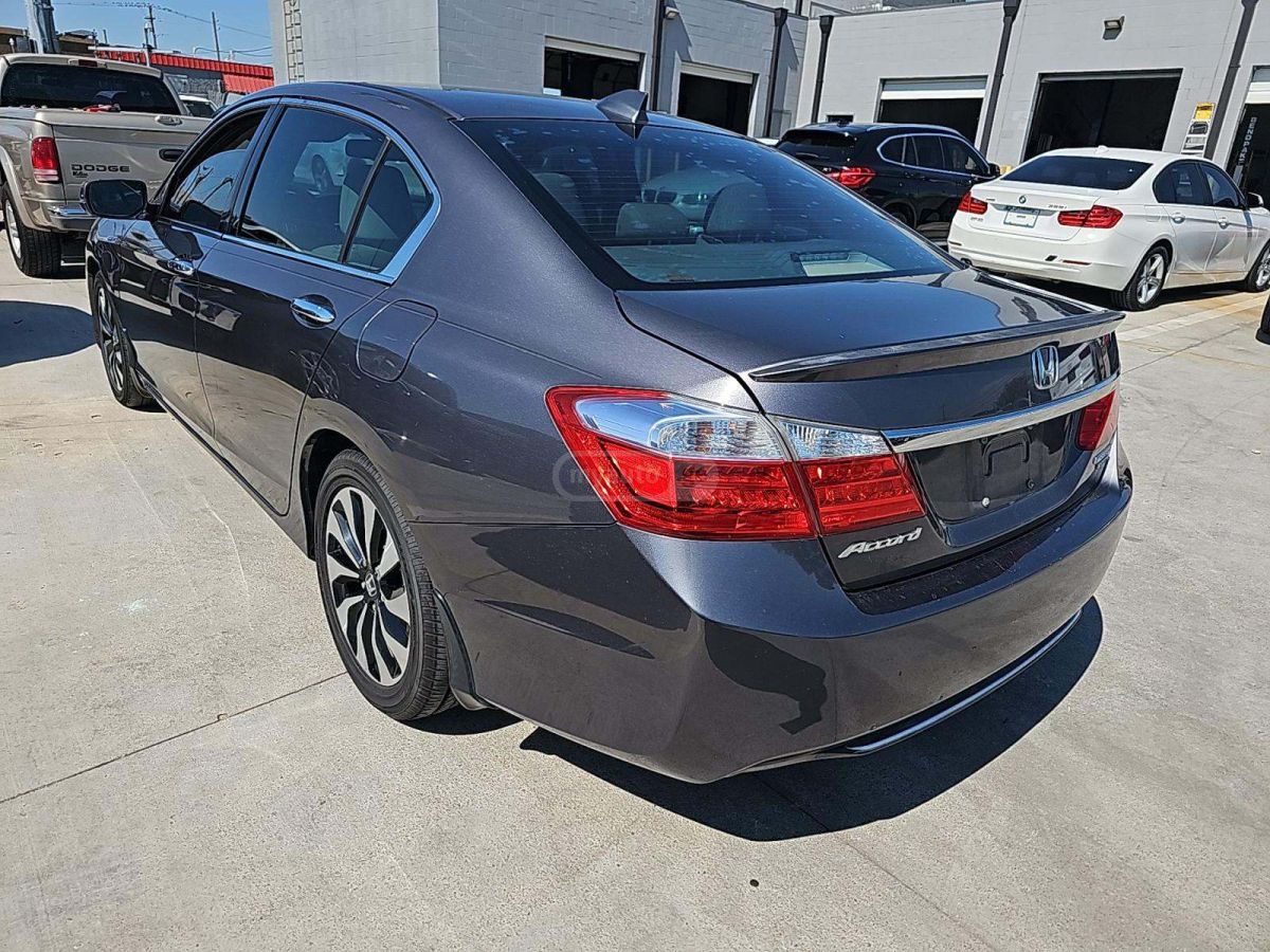 Honda Accord 2015 — photo 2