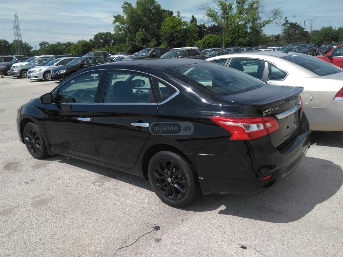 Nissan Sentra 2018 — photo 2