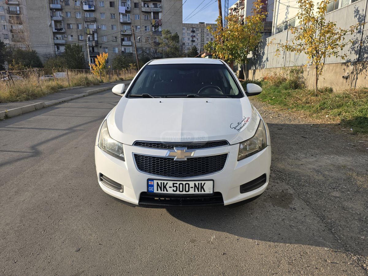 Chevrolet Cruze 2011 — photo 2