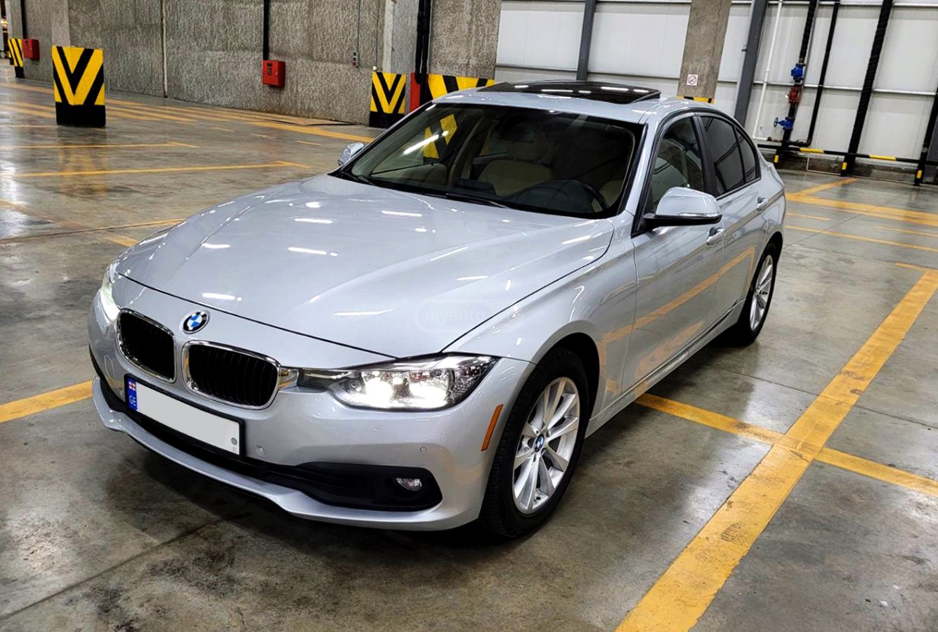 BMW 320 2015 — photo 2