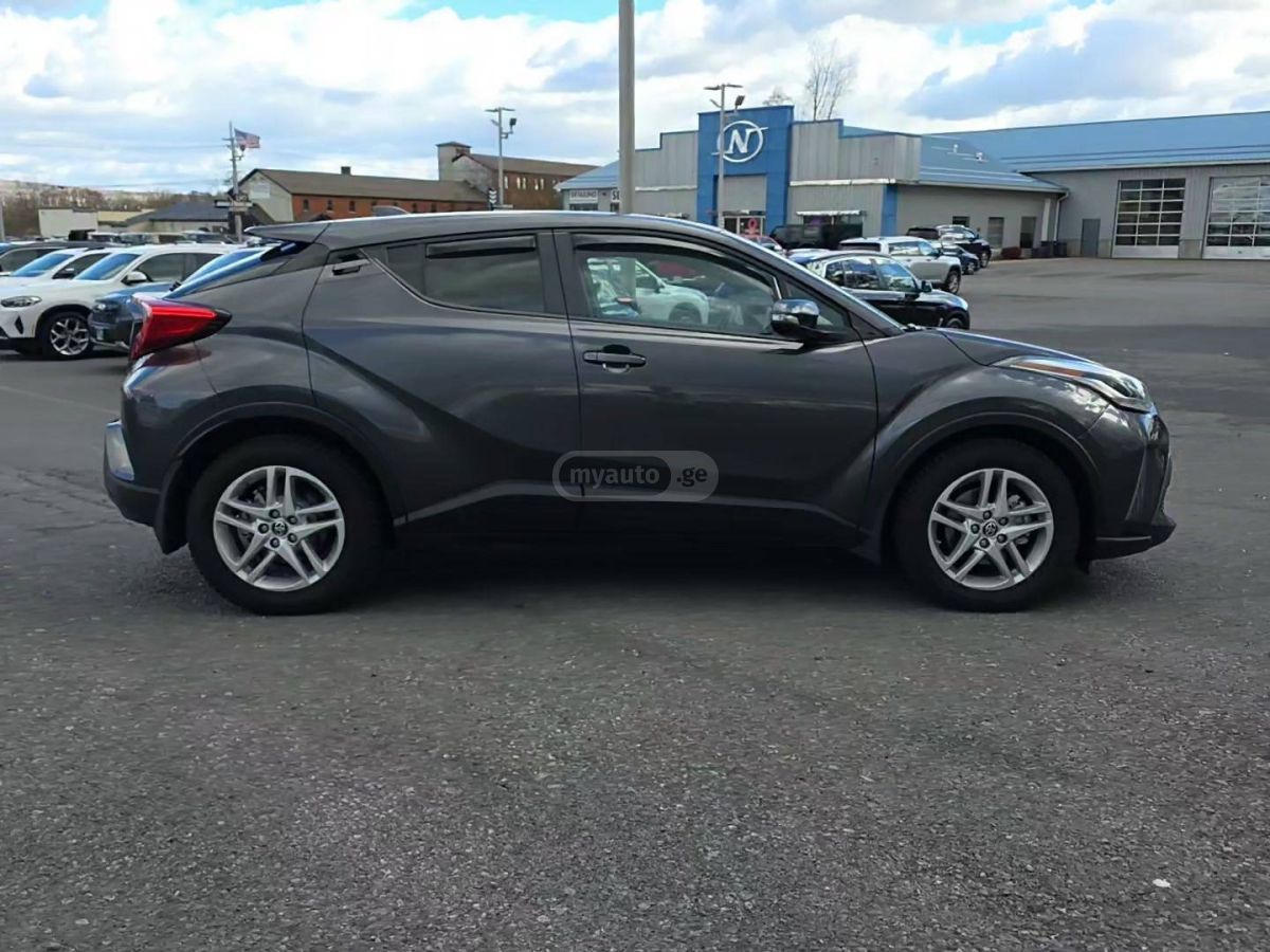 Toyota CHR 2020 — photo 2