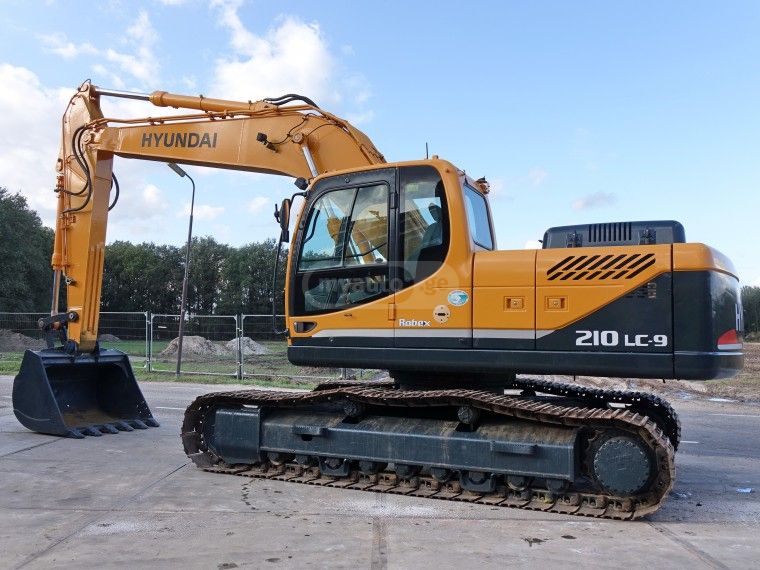 Hyundai R 210 NLC-9 2017 — photo 2