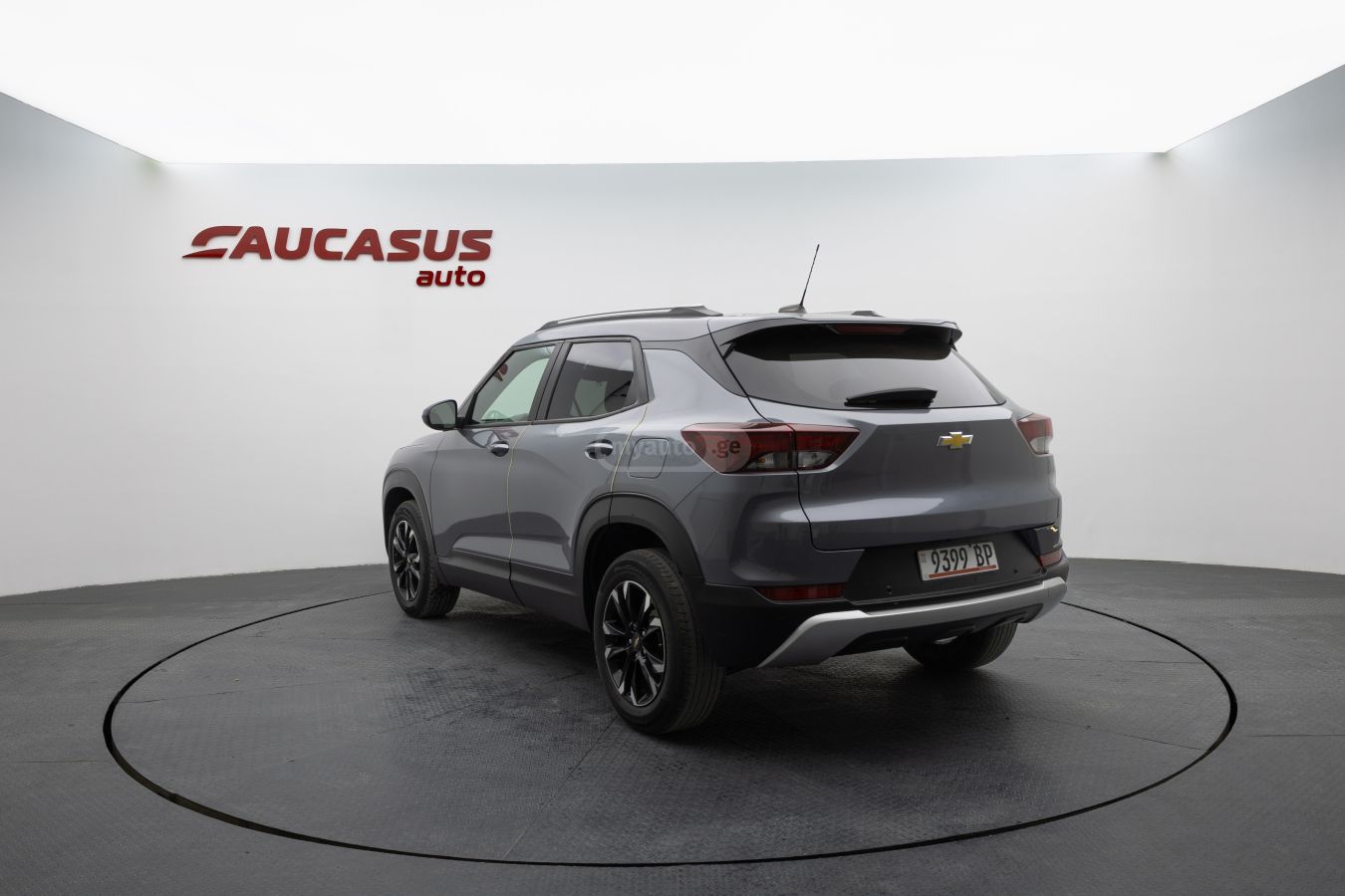Chevrolet Trailblazer 2021 — photo 2