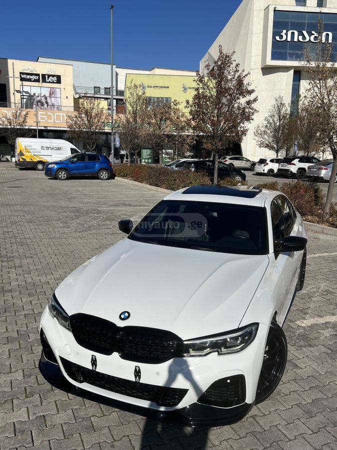 BMW 330 2020 — photo 2
