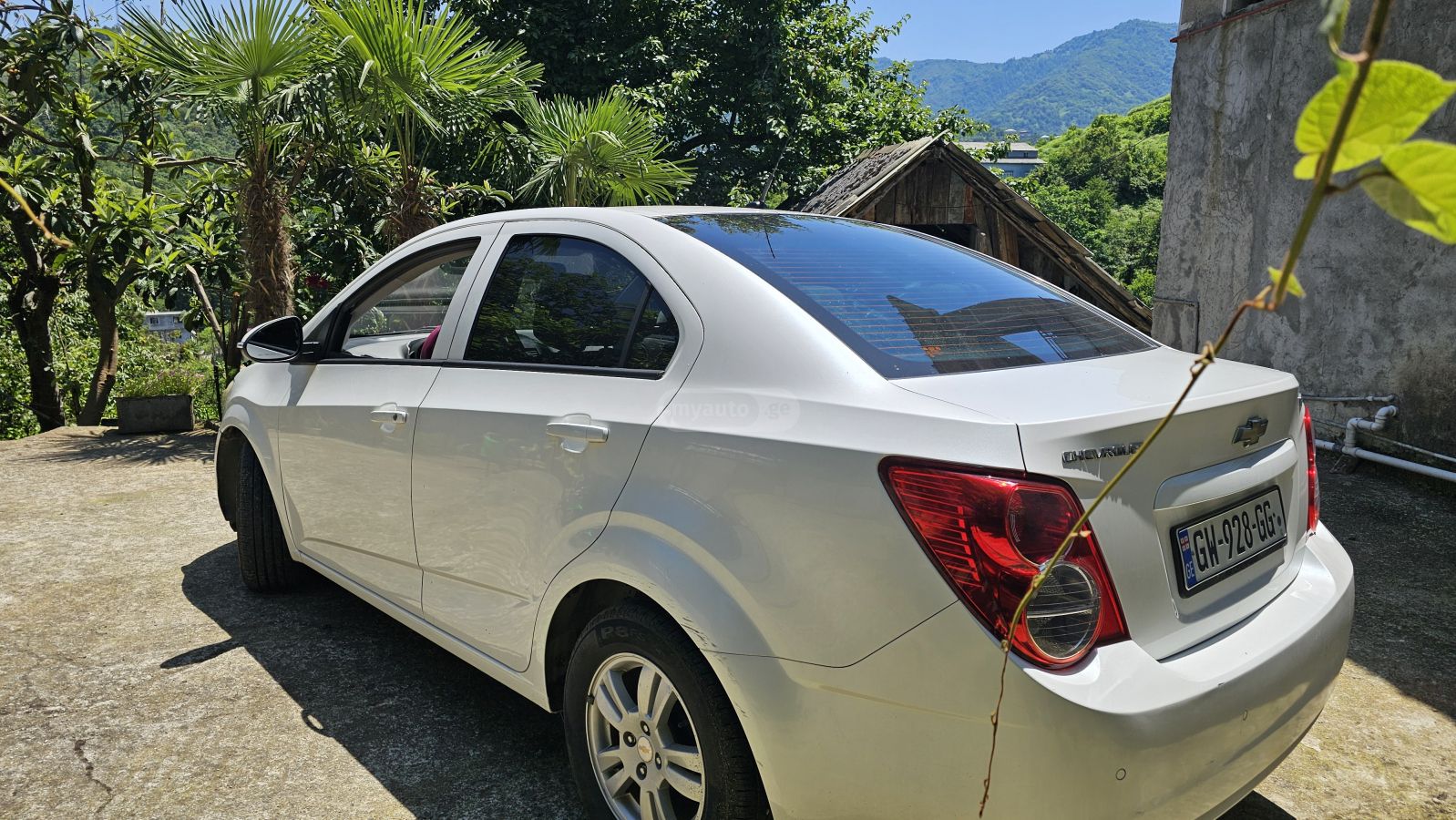 Chevrolet Aveo 2014 — photo 2