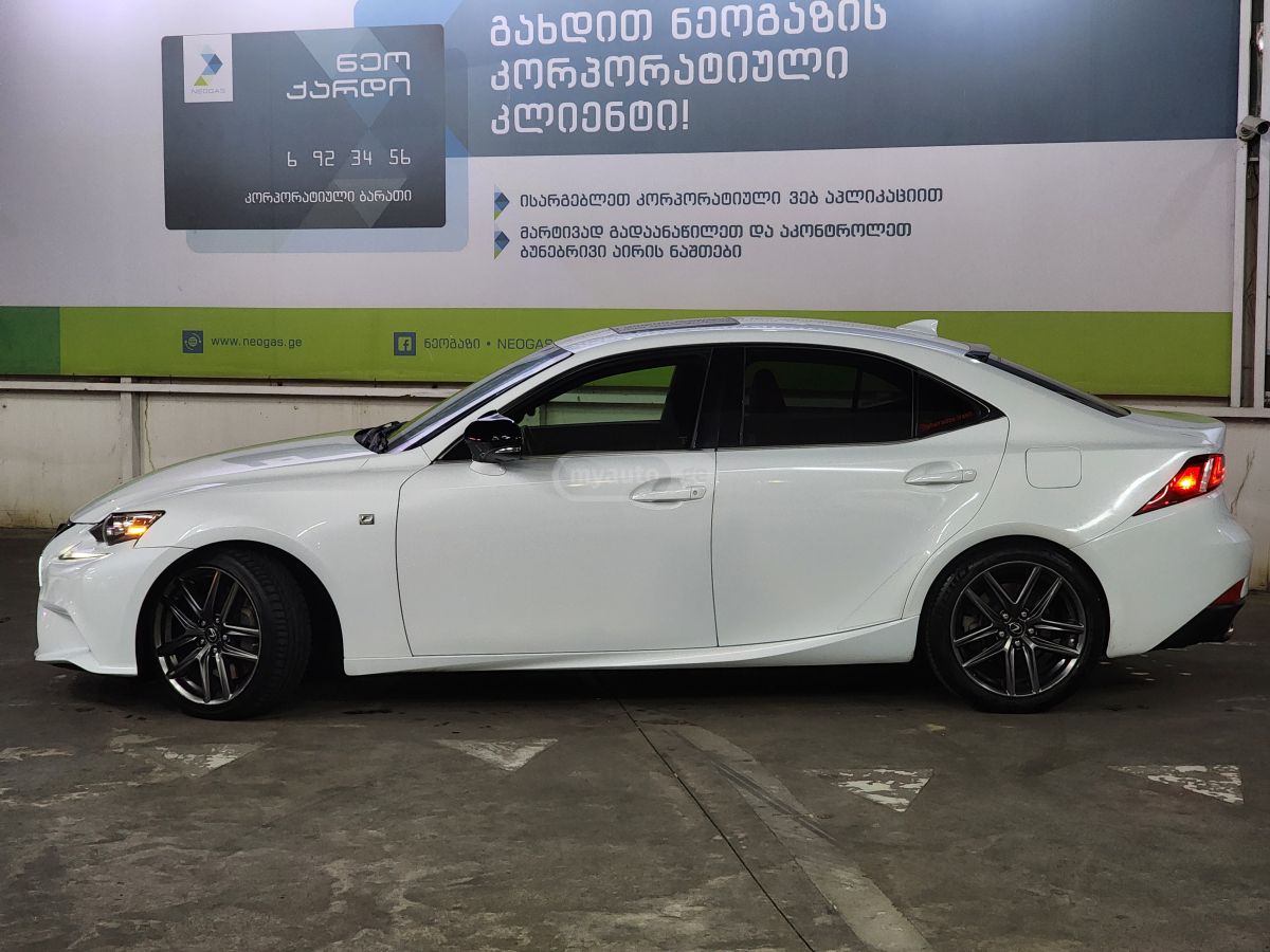 Lexus IS 350 2015 — photo 2