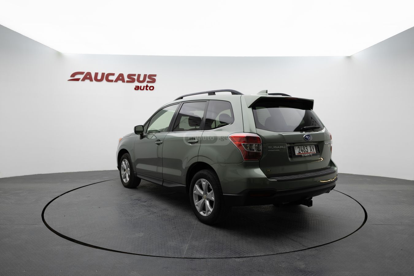 Subaru Forester 2016 — photo 2