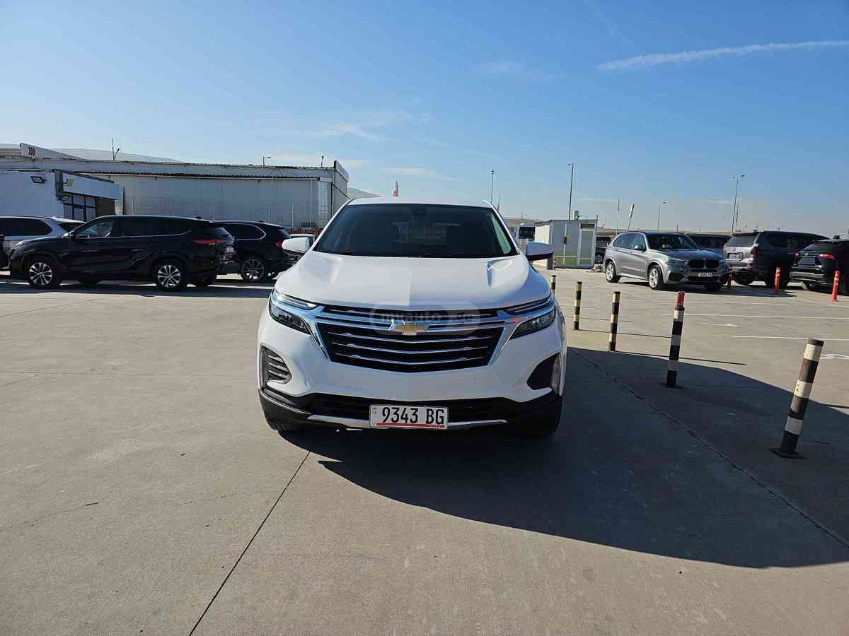 Chevrolet Equinox 2022 — photo 2
