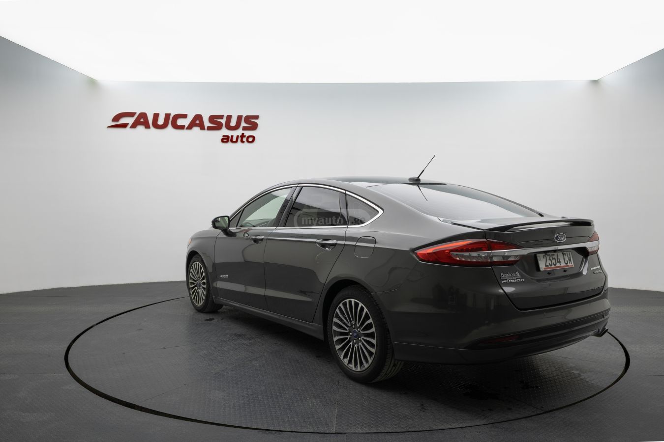 Ford Fusion 2018 — photo 2