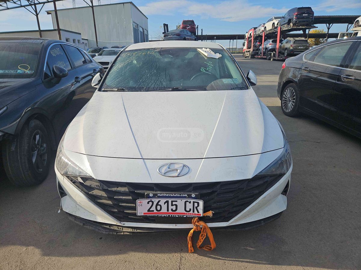 Hyundai Elantra 2021 — photo 2