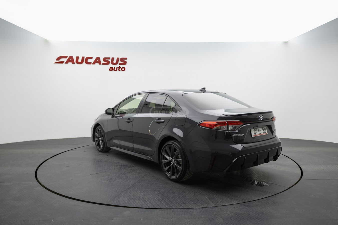 Toyota Corolla 2023 — photo 2