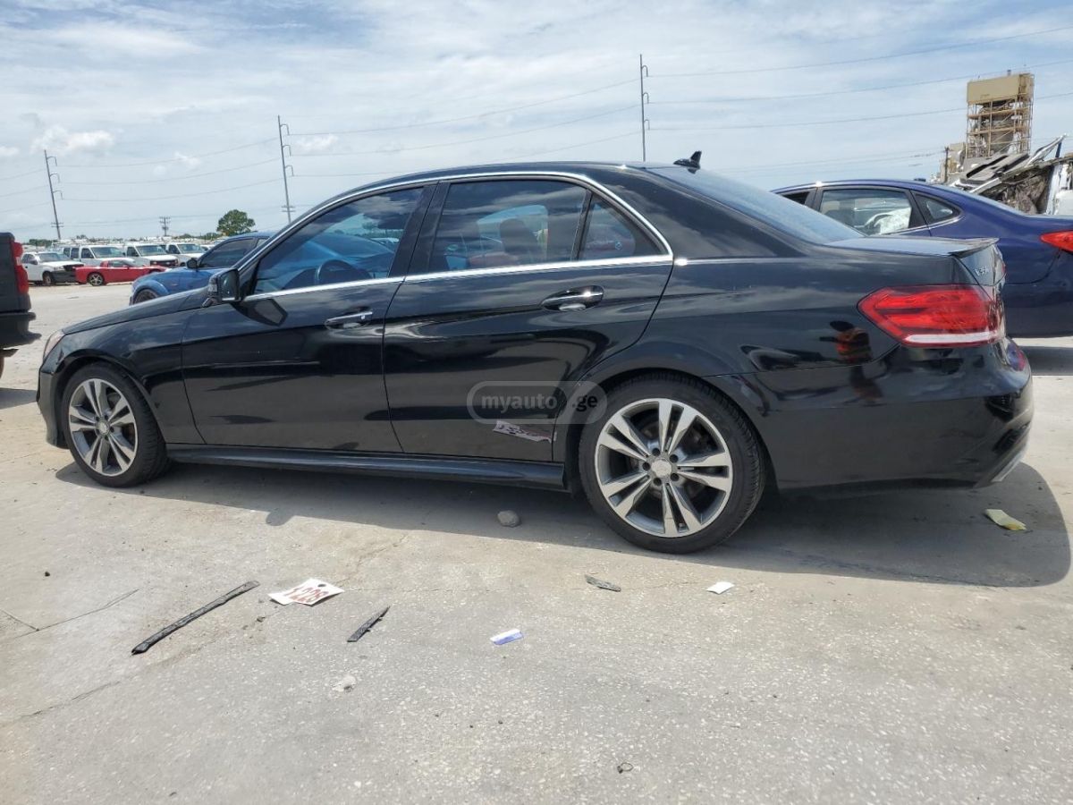 Mercedes-Benz C 350 2015 — photo 2