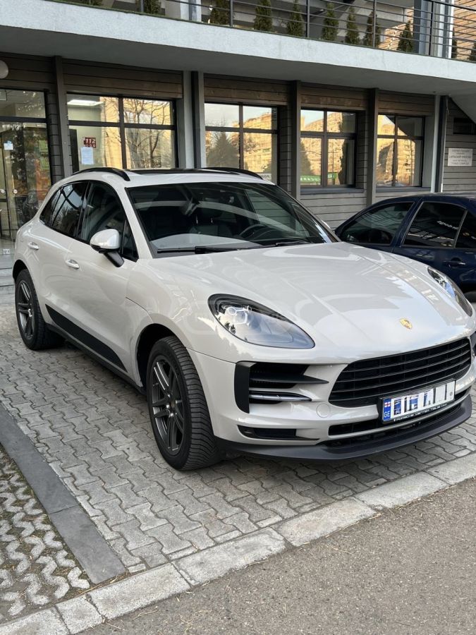 Porsche Macan 2020 — photo 2