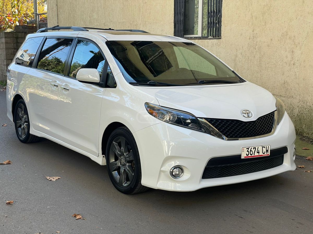 Toyota Sienna
