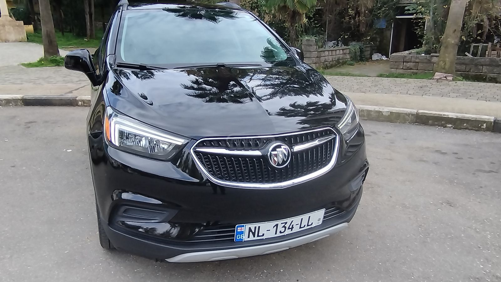 Buick Encore 2022 — photo 2