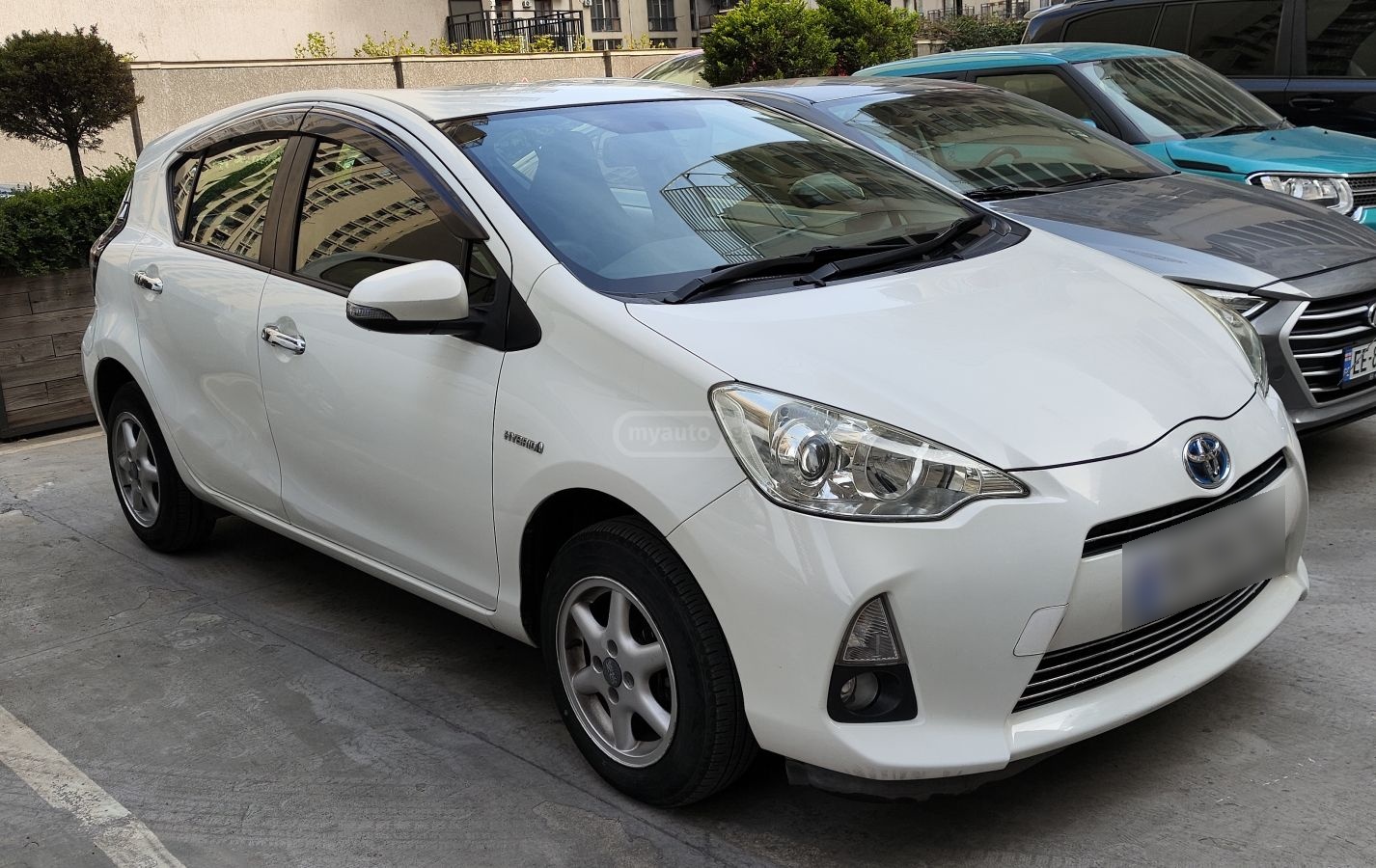 Toyota Aqua 2012 — photo 2