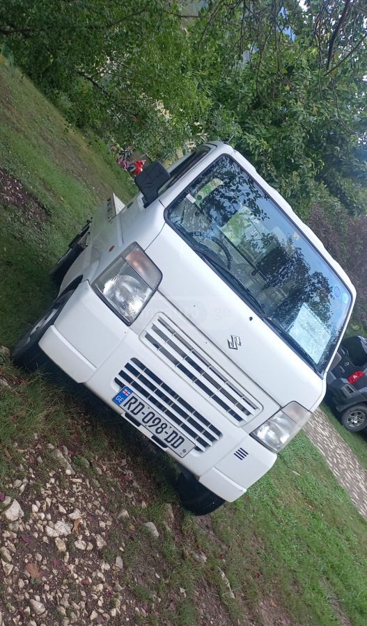 Suzuki Carry