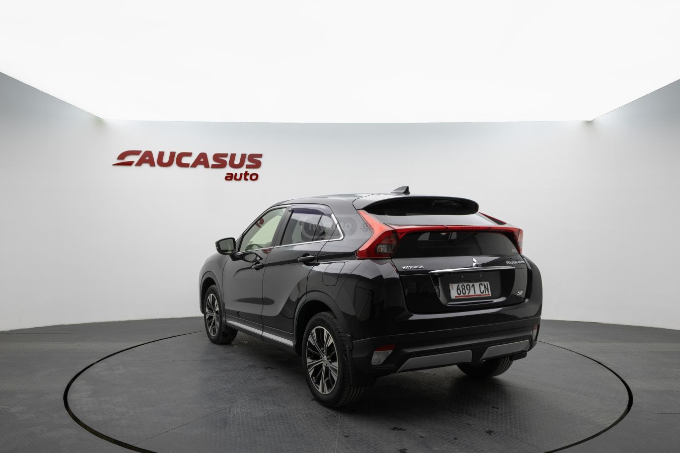Mitsubishi Eclipse 2018 — photo 2