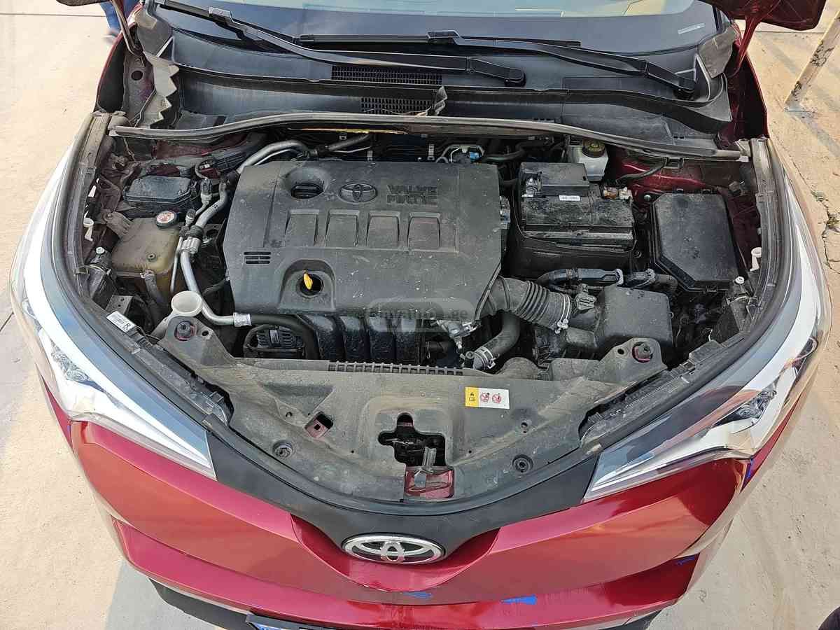 Toyota CHR 2018 — photo 2