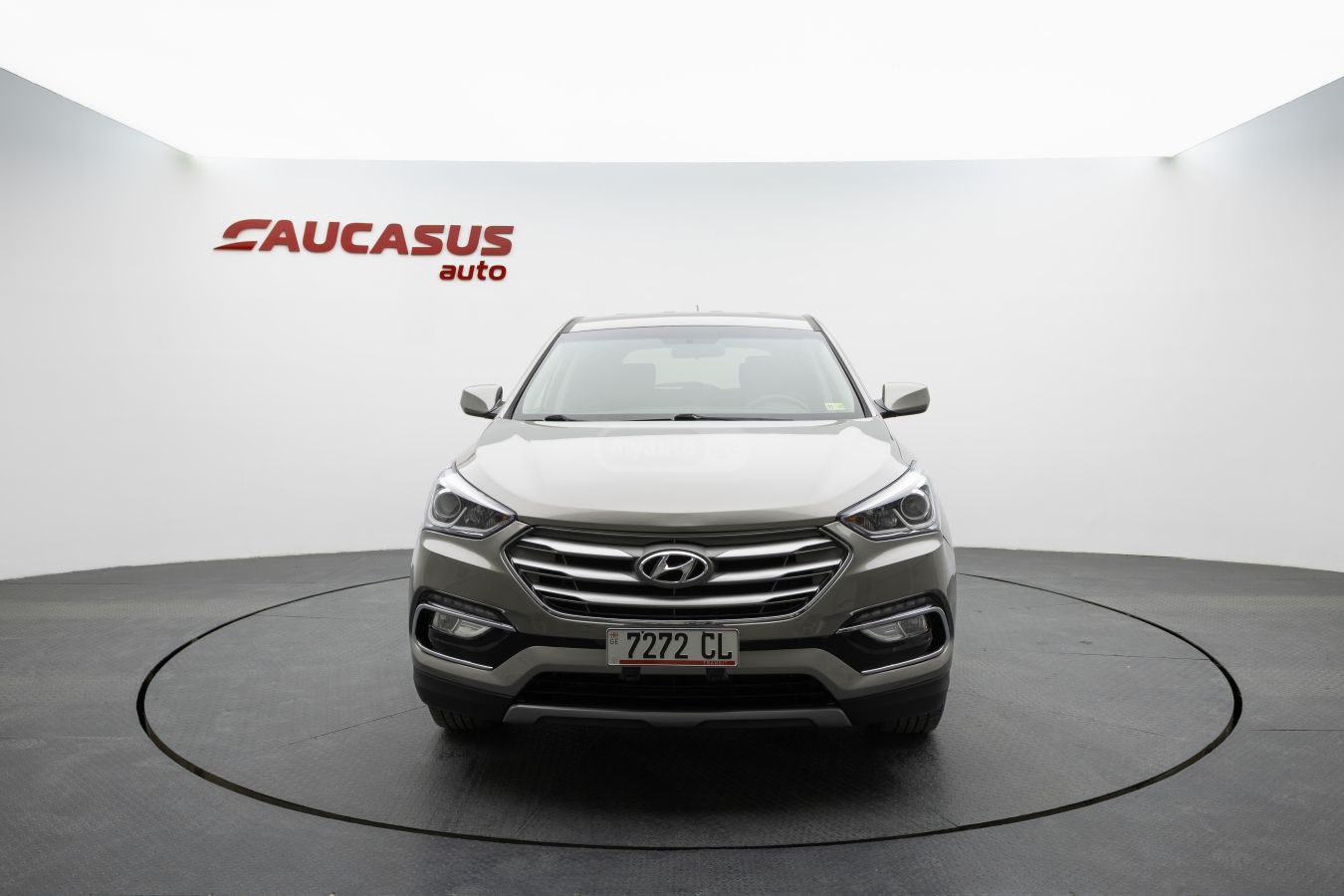 Hyundai Santa Fe 2018 — photo 2