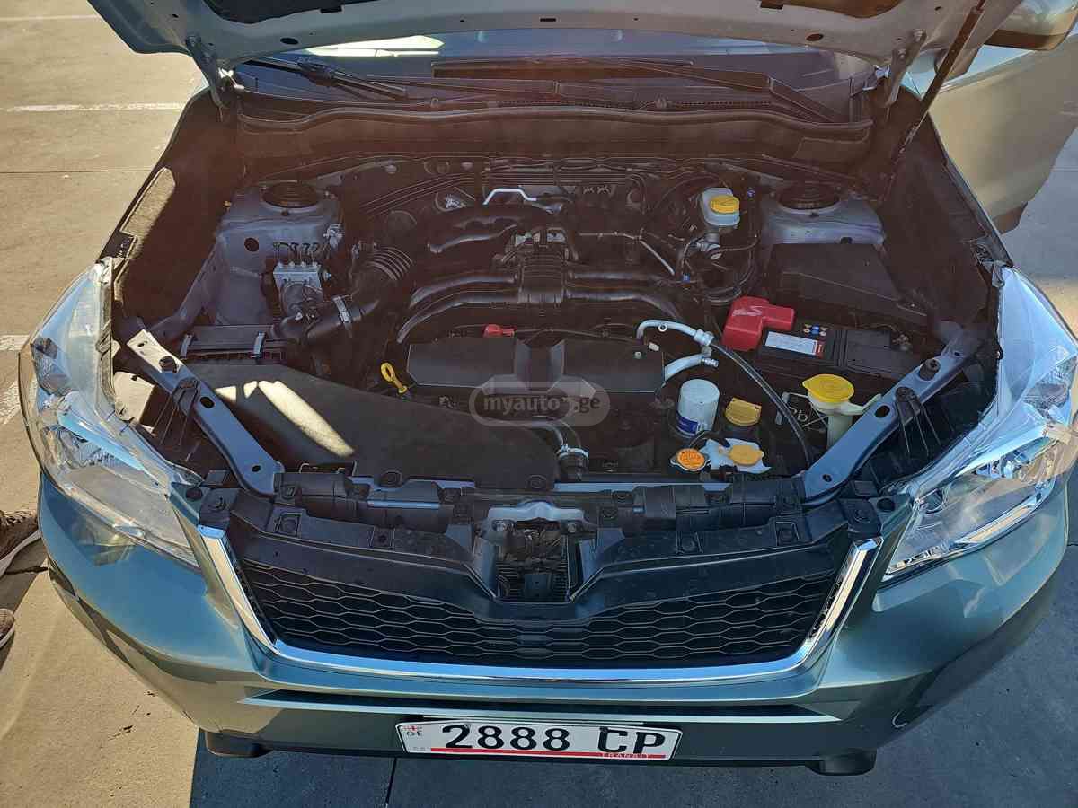Subaru Forester 2015 — photo 2