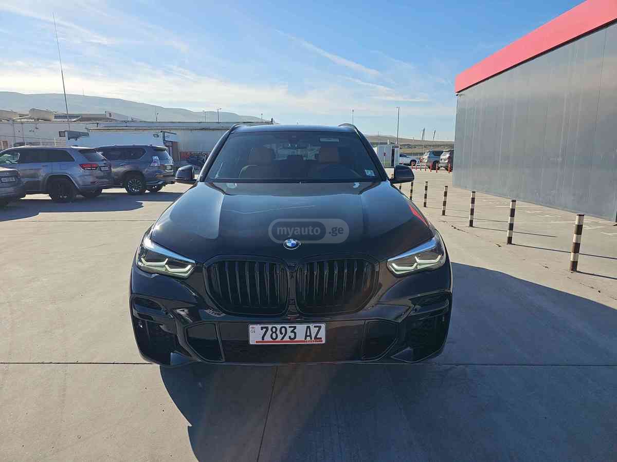 BMW X5 2022 — photo 2