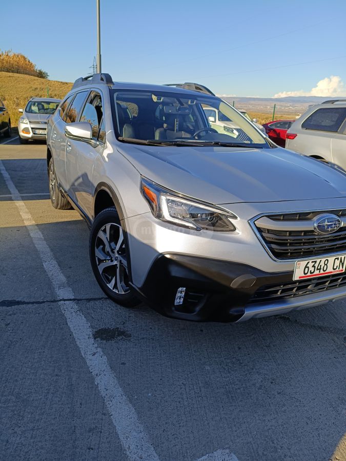 Subaru Outback 2021 — photo 2