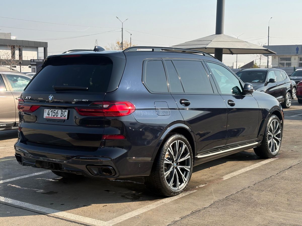 BMW X7 2022 — photo 2