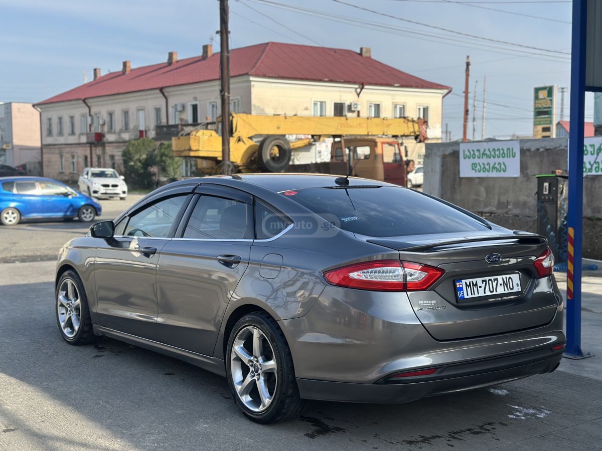 Ford Fusion 2014 — photo 2